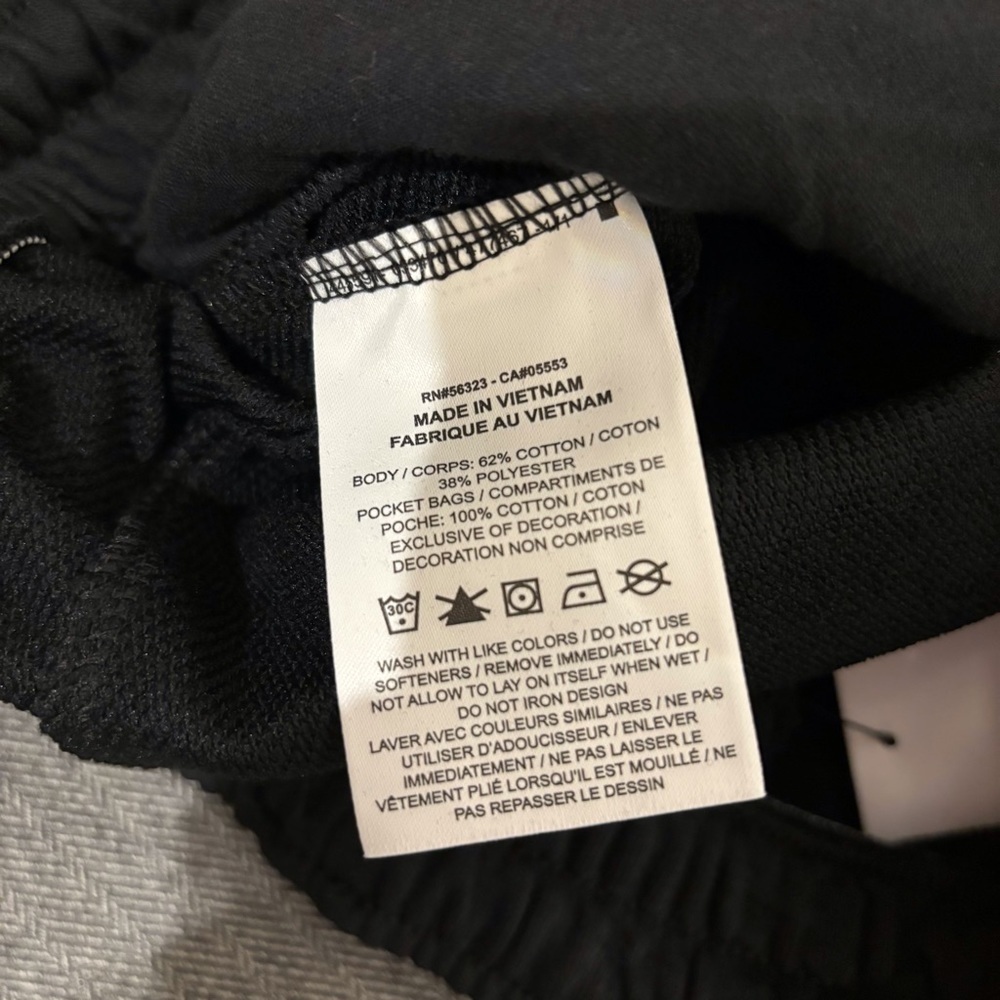 NWT Nike Womens Basketball Short Small Loose Dri-Fit Black Pockets - Picture 7 of 8